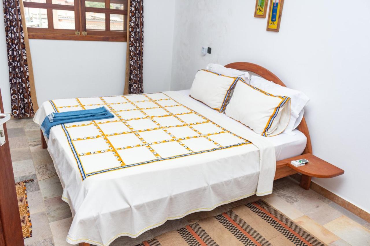 Hotel Otsunami Lomé Eksteriør billede