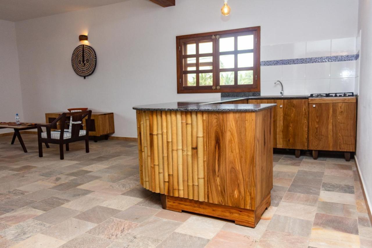 Hotel Otsunami Lomé Eksteriør billede